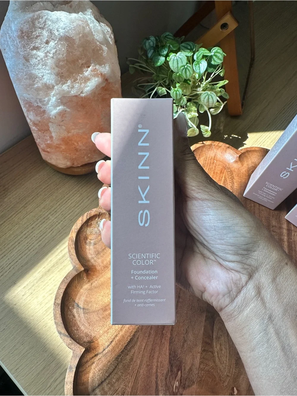 4W SKINN Scientific Color Foundation + Concealer — Peachy Medium
